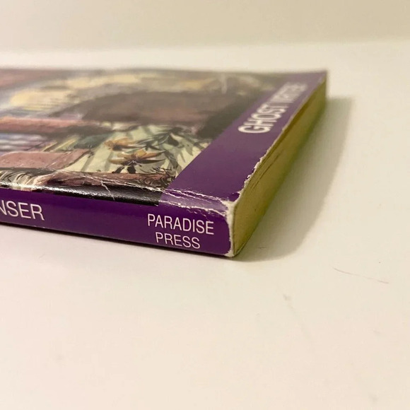 Vintage 1996 Lot of 2 Shivers The Locked Room and Ghost Writer Books No 3 and 5 - Picture 5 of 16